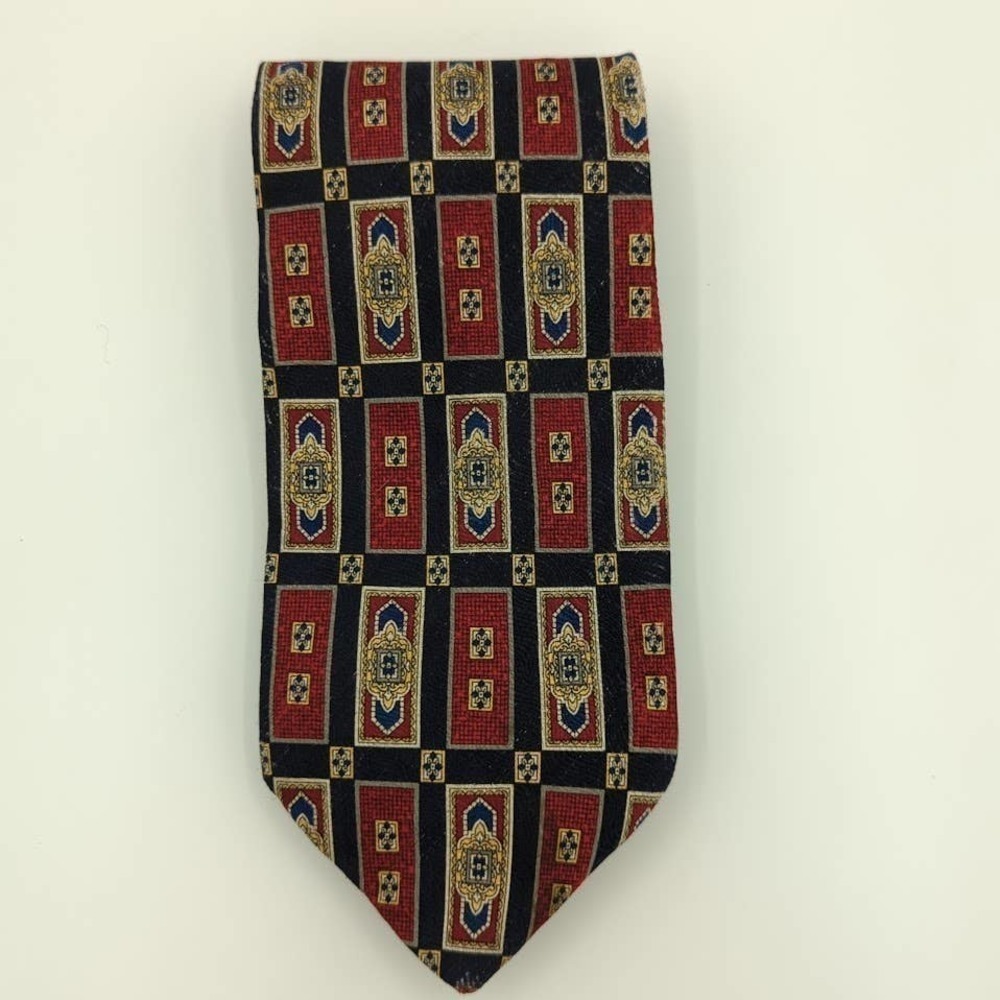 PIERRE Balmain Paris All Silk Regal Print Neck Tie Classic Retro Made in the USA